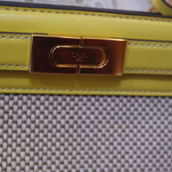 NWOT Tory Burch Lee Radziwill Petite Bag - Picture 11 of 11